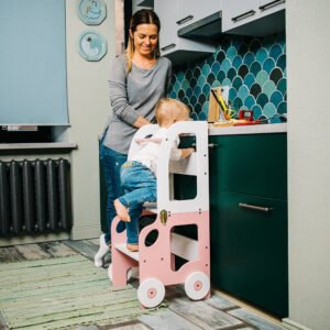 Køkkentrappe / montessori-læringstårn: bord, stol og trappe i ét til barn, hvid og pink